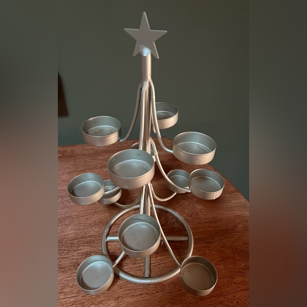 Eddie Bauer 12 tealight Christmas Tree.